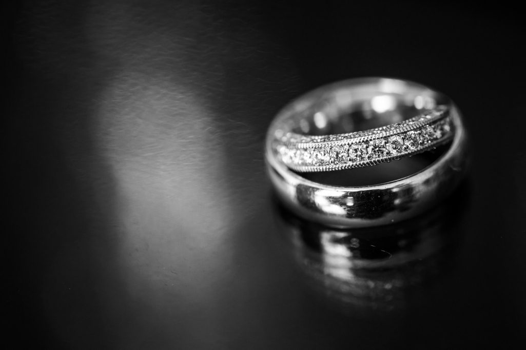 Platin Platinring mit Edelsteinen besetzt